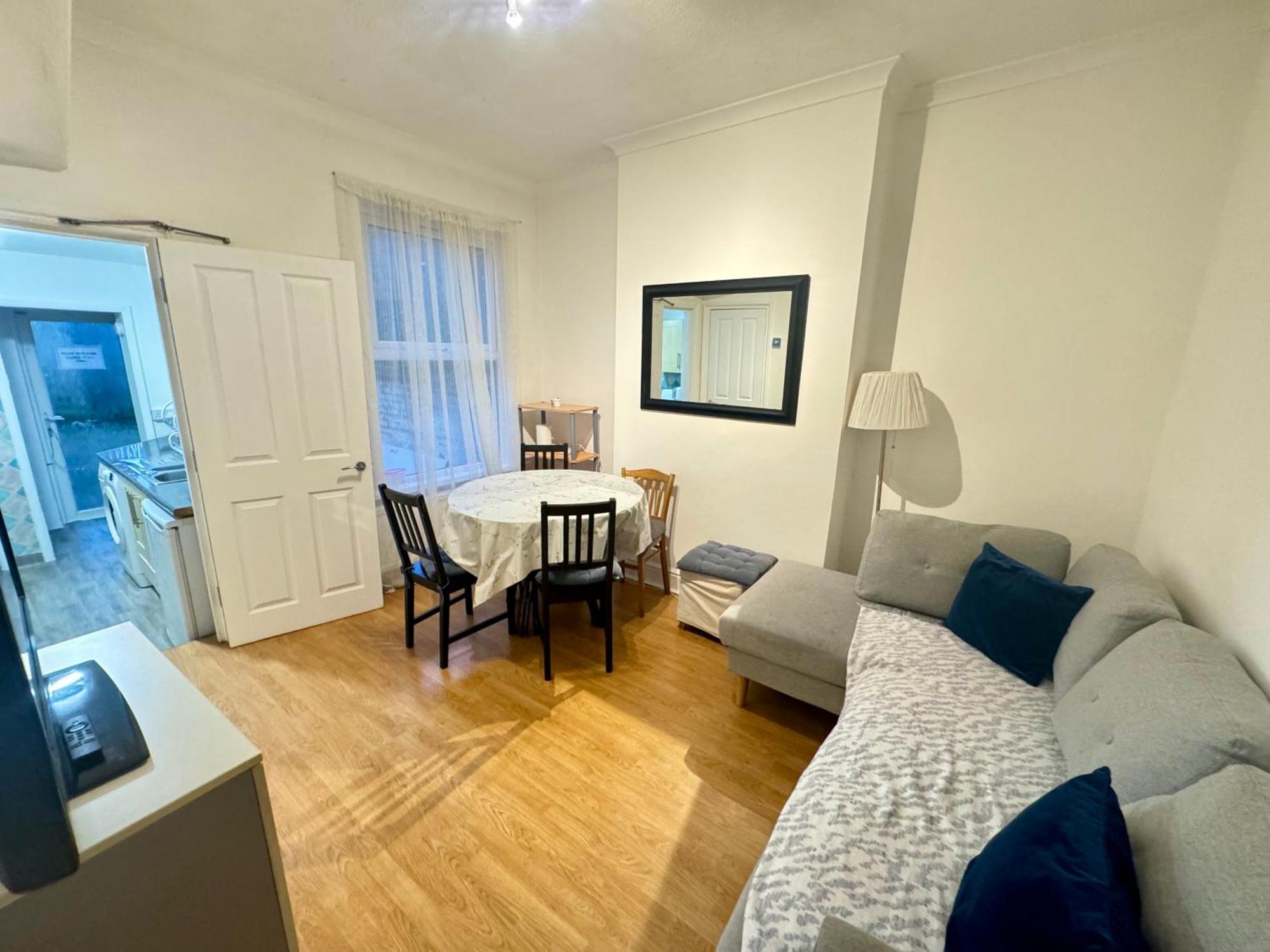 4 Bedroom House In Turnpike Lane/Wood Green Londyn Zewnętrze zdjęcie